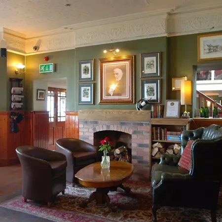 The Gladstone-2